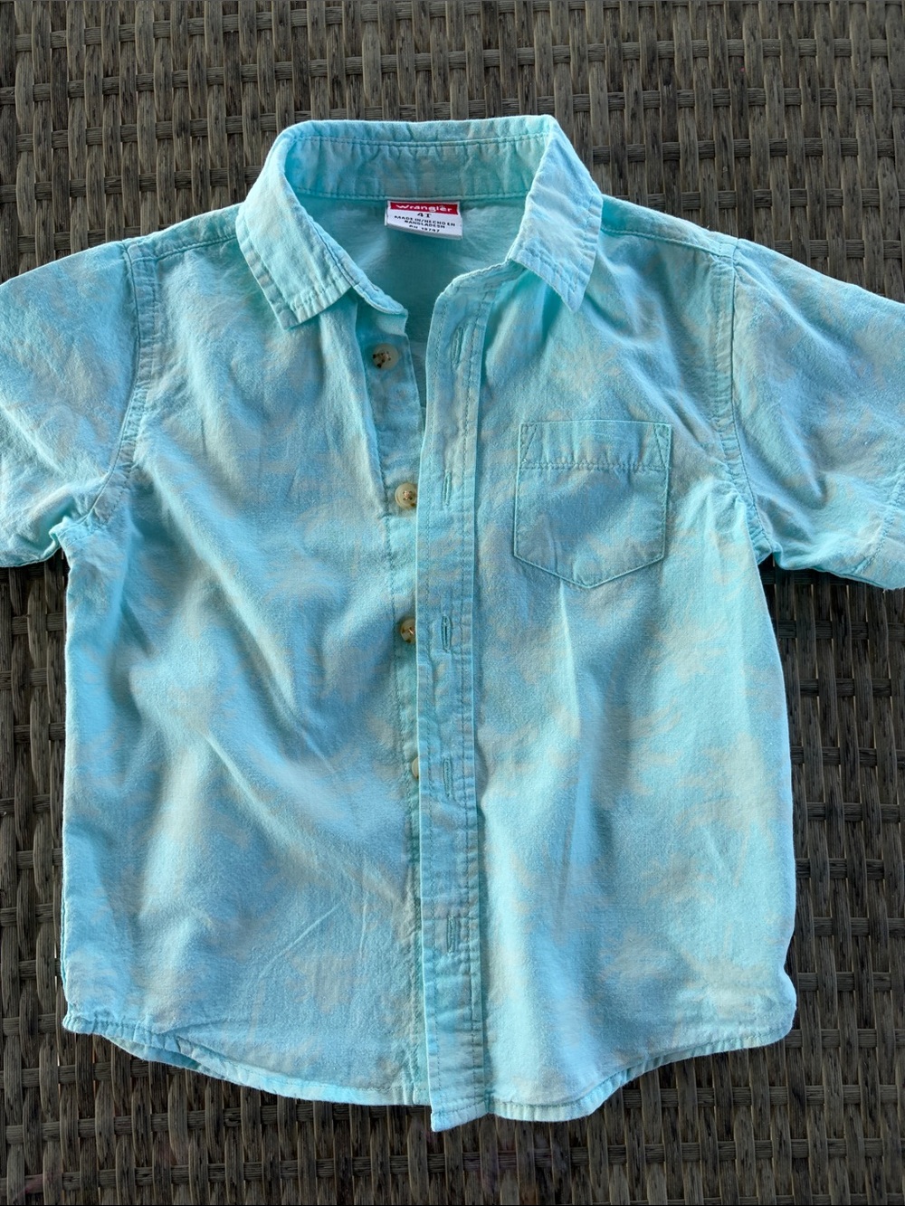 Wrangler Kids Light Aqua Button-Down Shirt Size 4 EUC